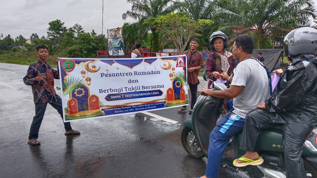 Pesantren Ramadhan dan Berbagi Takjil Bersama
