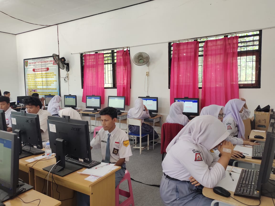   SMAN 1 Kotawaringin Lama Selenggarakan Tes Kemampuan Akademik Tahun 2025